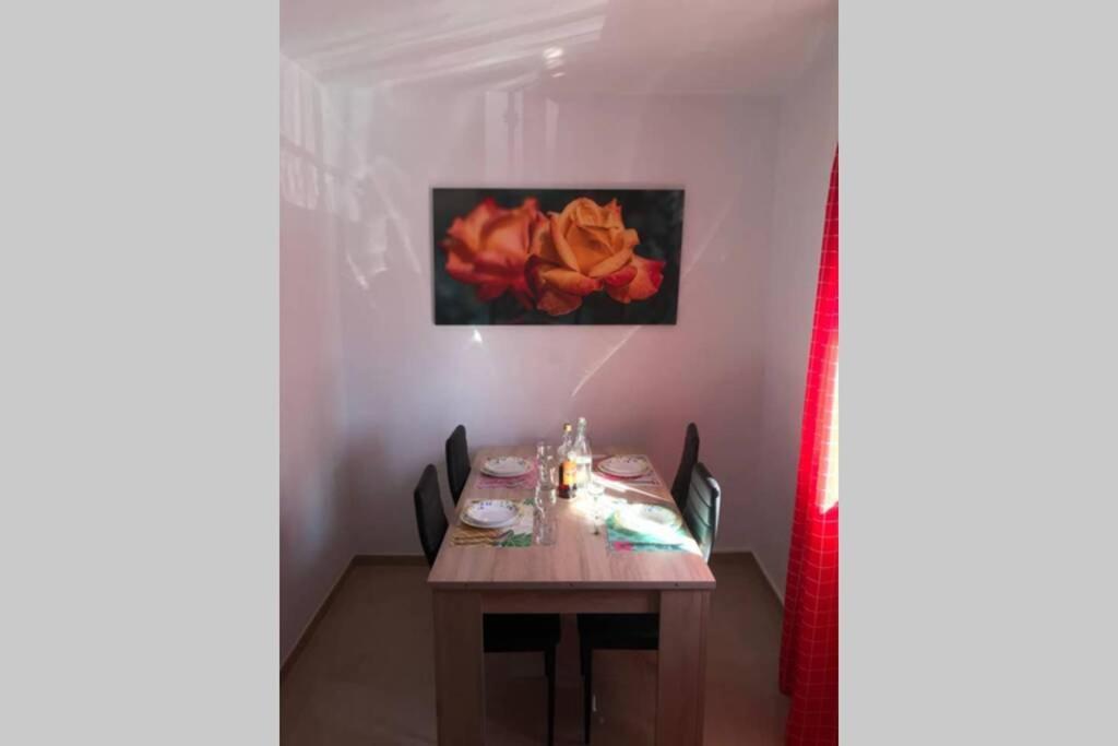 “Smile Nerja” Chic Apartment With Wifi, 4 Guests Exterior photo