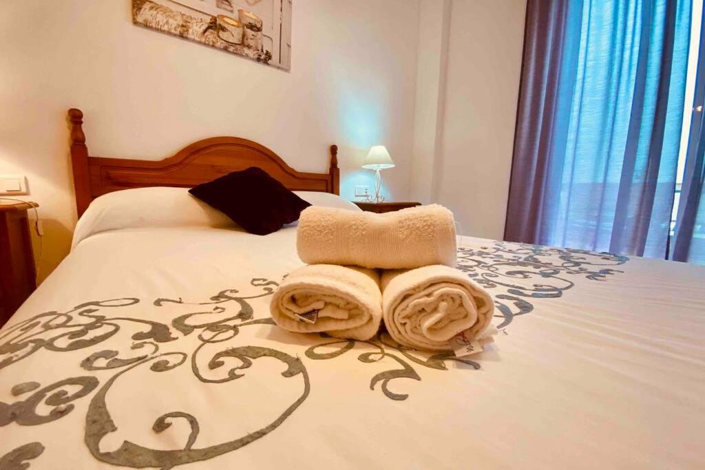 “Smile Nerja” Chic Apartment With Wifi, 4 Guests Exterior photo