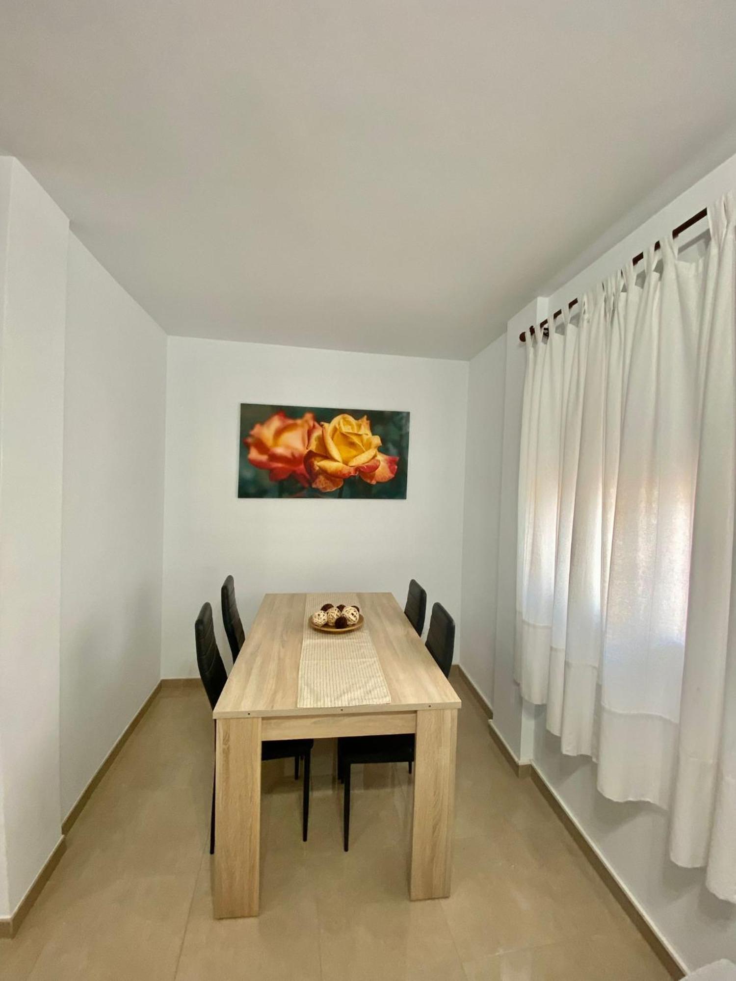 “Smile Nerja” Chic Apartment With Wifi, 4 Guests Exterior photo