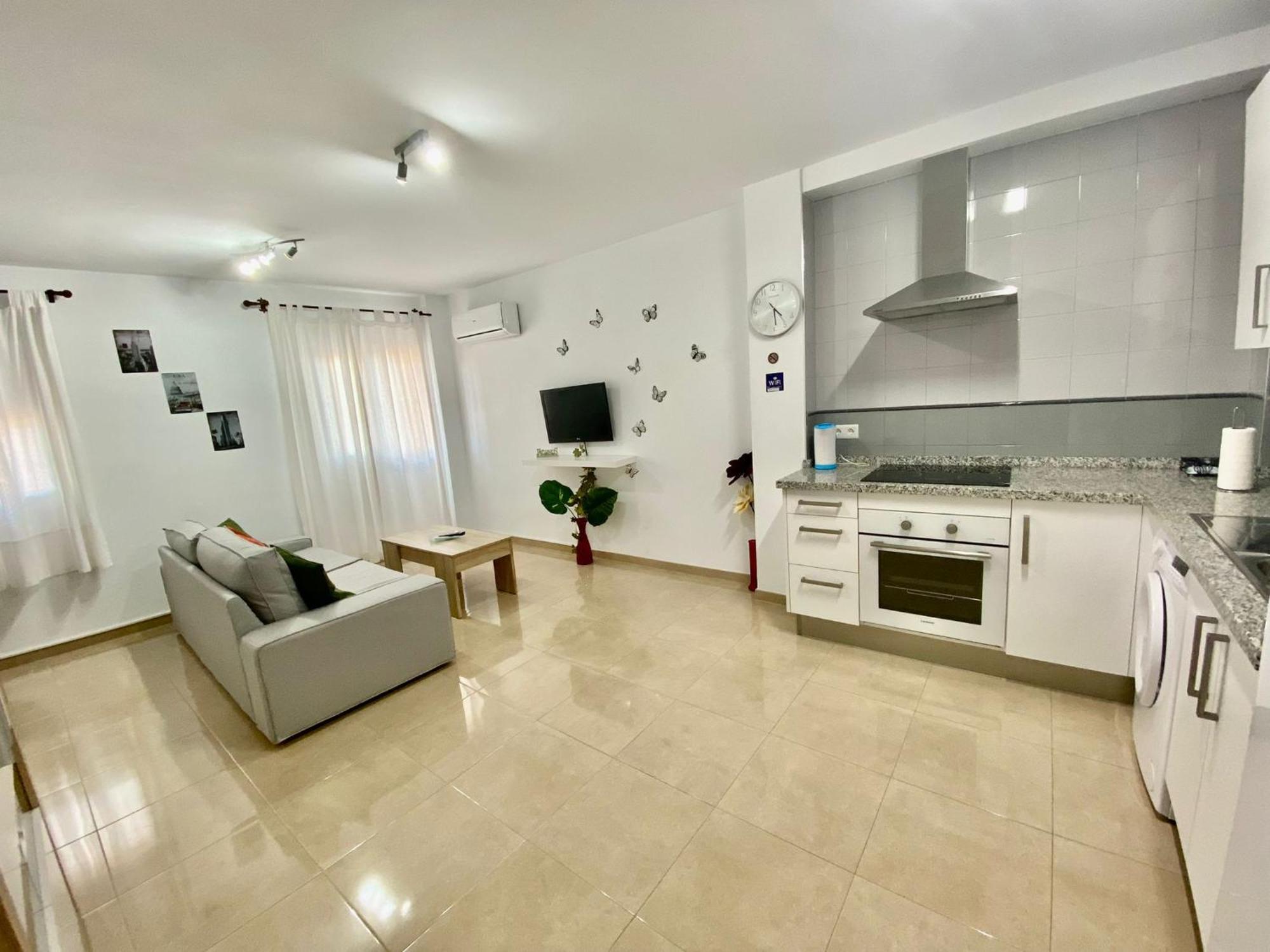 “Smile Nerja” Chic Apartment With Wifi, 4 Guests Exterior photo
